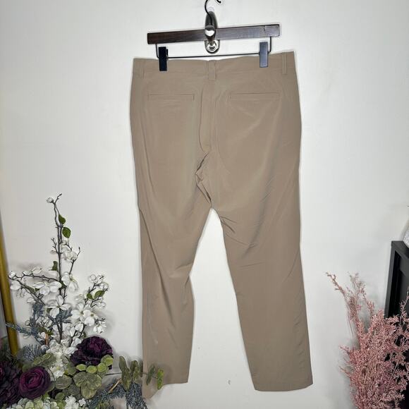 VINEYARD VINES Performance Breaker Pant Khaki Tan Cream Sz 33x32 {II46} - Picture 3 of 6